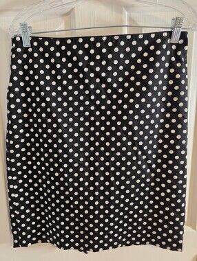White House Black Market Polka Dot Pencil Skirt Size 8-Black/White